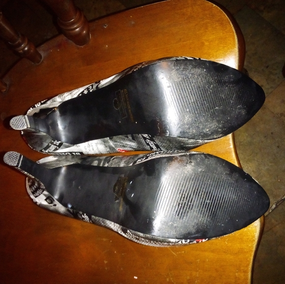 Heels - Picture 8 of 14